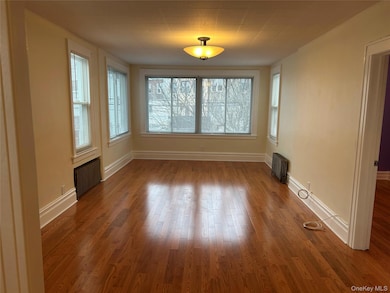 unlisted-address, Glendale, NY 11385 - photo 4