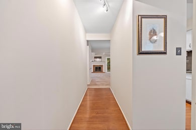 82 Farnwood Rd, Mount Laurel, NJ 08054 - photo 3