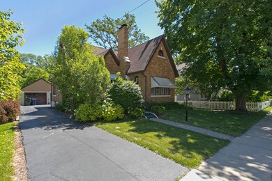 126 Division St, Algonquin, IL 60102 - photo 2