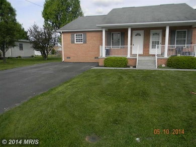 262 Aileen Ave, Strasburg, VA 22657 - photo 3