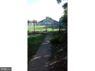 714 Jefferson St, Camden, NJ 08104 - photo 7