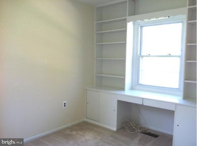 12510 Kavanaugh Ln, Bowie, MD 20715 - photo 5