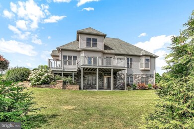 3072 Saint Andrews Dr, Chambersburg, PA 17202 - photo 2