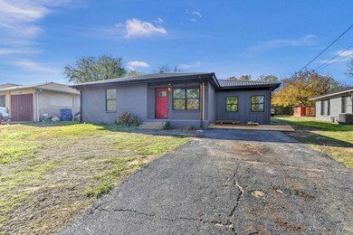 729 N York Ave, Denison, TX 75020 - photo 3