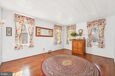 213 S Davis Ave, Audubon, NJ 08106 - photo 5