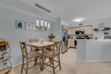 Breakfast/dining area to kitchen.
