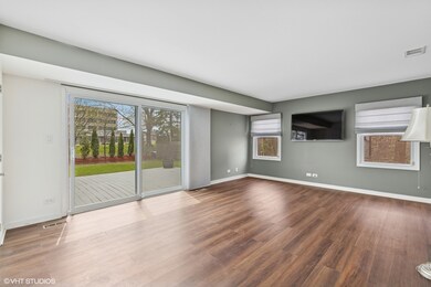 3907 Brett Ln, Glenview, IL 60026 - photo 6