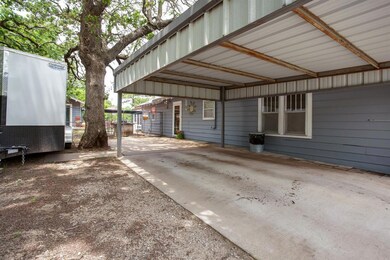 706 W Bridge St, Weatherford, TX 76086 - photo 4