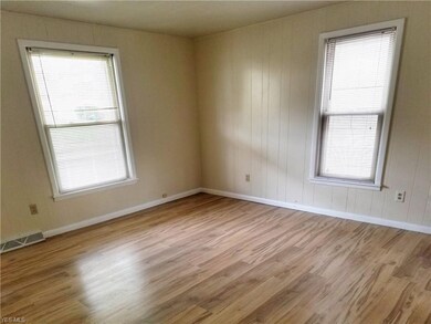 178 Poland Ave, Struthers, OH 44471 - photo 3