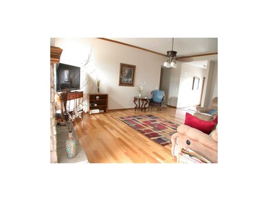 608 Condor St, Raymore, MO 64083 - photo 5