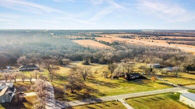 21585 W 207th St, Spring Hill, KS 66083 - photo 2