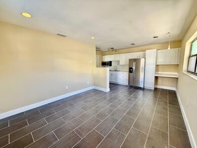 151 148th Ave E unit 1, Madeira Beach, FL 33708 - photo 4