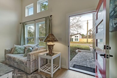 8-web-or-mls-8_1037 Collier Blvd_