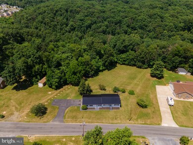 1310 Three Run Rd, Bunker Hill, WV 25413 - photo 3