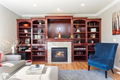 06-Living Room_SOPH6327