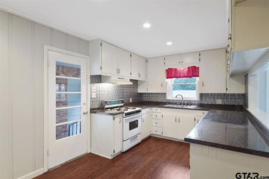 908 Haden St, Tyler, TX 75701 - photo 7