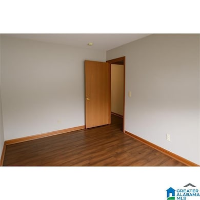 611 Center Way S, Birmingham, AL 35205 - photo 5