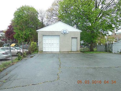 29 Washington St, Pawtucket, RI 02860 - photo 4