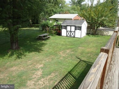 223 Chippewa St, Essington, PA 19029 - photo 4