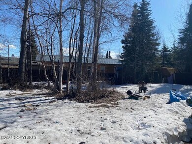 6611 Valentine Cir, Anchorage, AK 99507 - photo 2