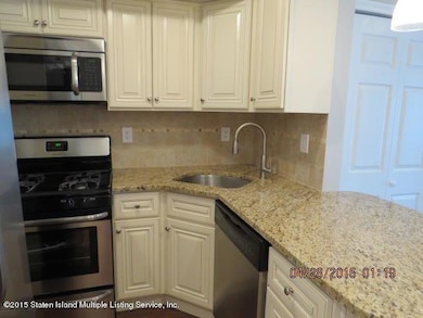 26 Francine Ct, Staten Island, NY 10306 - photo 3