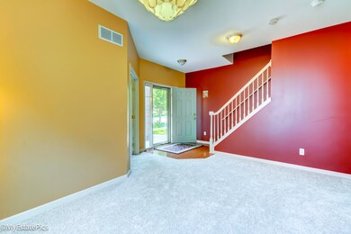 39067 Cheshire FarmingtonHills-16