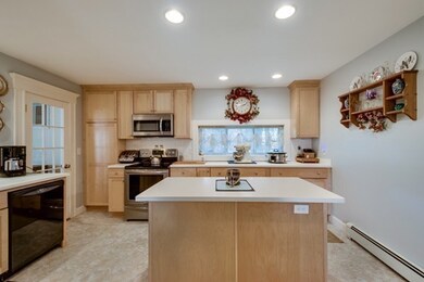 145 Lexington St, Woburn, MA 01801 - photo 3