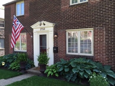 Gorgeous Colonial home in the Summer months to sho