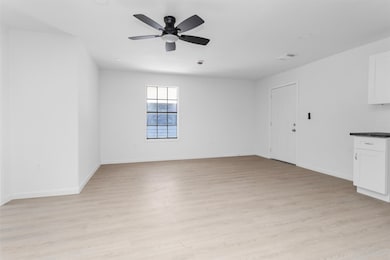 16016 Green Manor Dr unit C, Humble, TX 77396 - photo 4