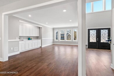 14-Dining to Foyer