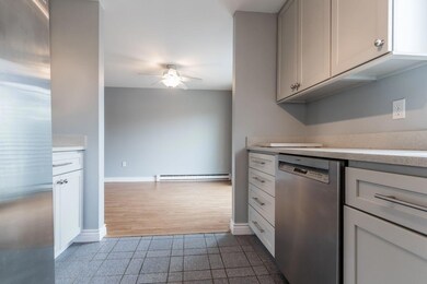 4 stainless appliances