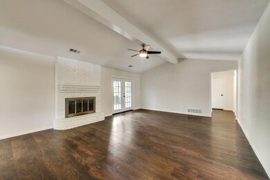 1312 Fredrickburg Ct, Ennis, TX 75119 - photo 7