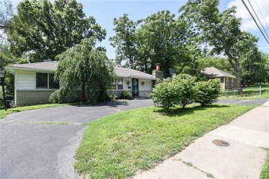 10219 W 55th St, Shawnee, KS 66203 - photo 2