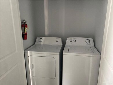 3207 Luz Divina St unit 2, Edinburg, TX 78542 - photo 7