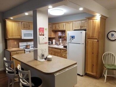 81 Norwich D unit D, West Palm Beach, FL 33417 - photo 3