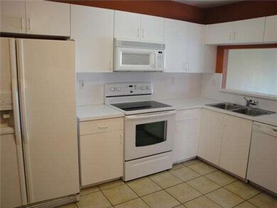 11619 NW 48 Ln, Doral, FL 33178 - photo 7