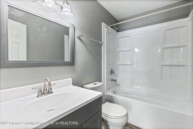 17-web-or-mls-135-w-howe-ave