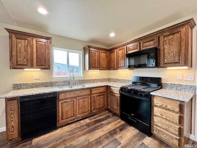 789 N Broadway St, Fallon, NV 89406 - photo 3