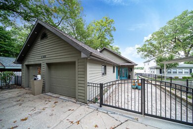 23400 S Shore Dr Edwardsburg-large-042-0
