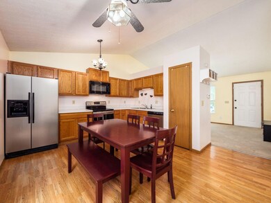 1512 Berkhard Dr, Columbus, OH 43223 - photo 7