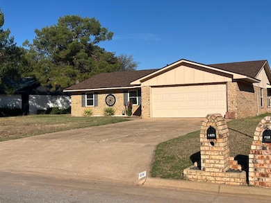 1425 Concord Ln, Altus, OK 73521 - photo 3