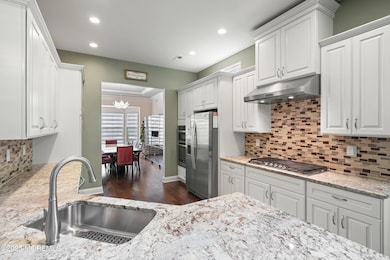 13-Kitchen 1E
