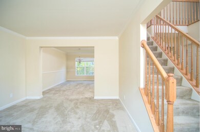 8027 Gabriels Ct, Jessup, MD 20794 - photo 4