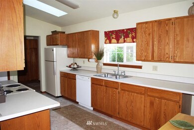 2296 Rice Rd, Chehalis, WA 98532 - photo 3