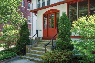 10 Shailer St unit 12, Brookline, MA 02446 - photo 4