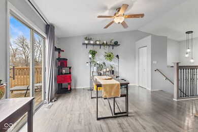 2323 Chaucer Dr, Columbus, IN 47201 - photo 6