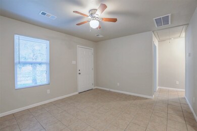 6619 Carver Rd unit B, Houston, TX 77091 - photo 4