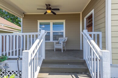 920 Dunbar St, Houston, TX 77009 - photo 3