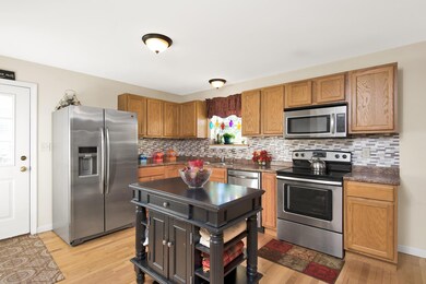 110 Myrtle St Westbrook ME-large-010-8-K
