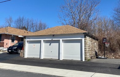 29 Fales St, Worcester, MA 01606 - photo 5